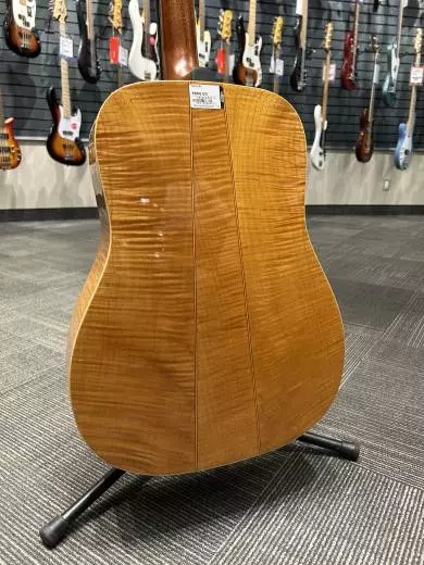 Store Special Product - Simon and Patrick - SHOWCASE FLM MAPLE